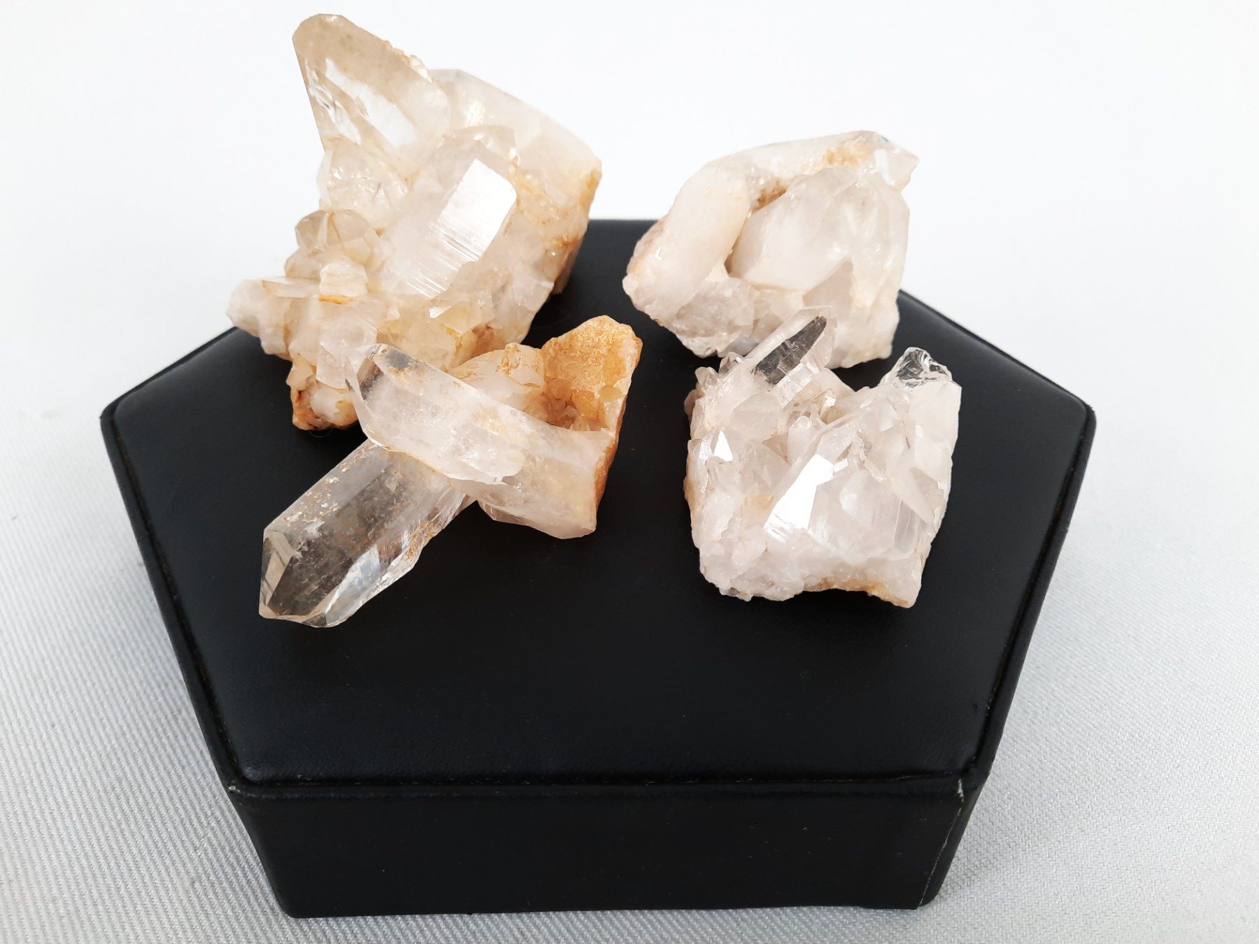 Mineralien & Heilsteine: 4 Bergkristalle – Gebraucht aus Beinwil am See von Restwert_Beinwil