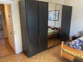 Kleiderschrank