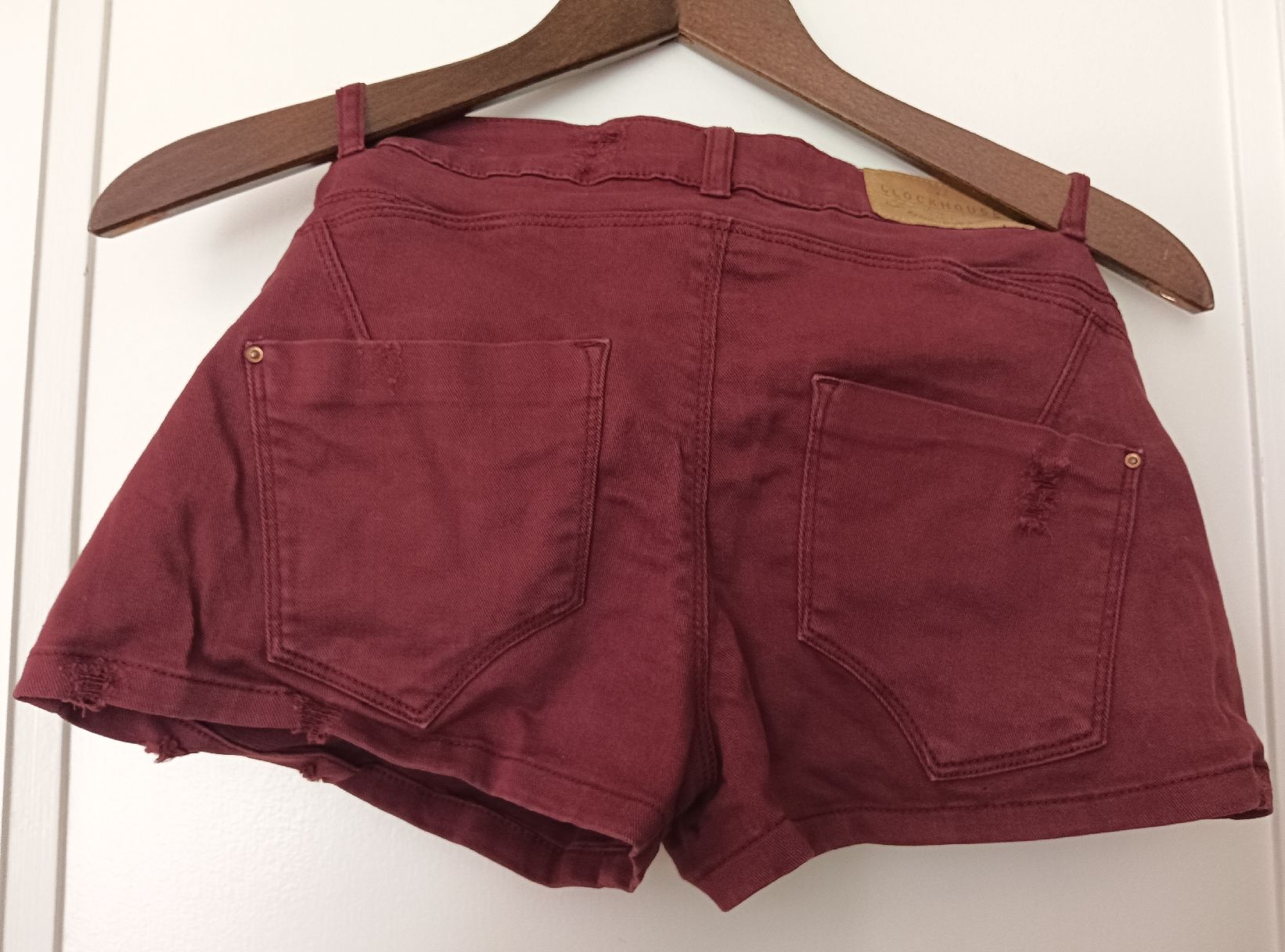 Pantaloni: Clockhouse Shorts, weinrot, Grösse 26 – Usato da Zürich venduto da Asteraki 2
