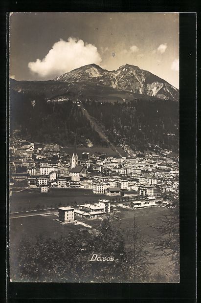 Cartes postales: AK Davos, Teilansicht mit Kirche – D'occasion à Berlin par bartko-reher