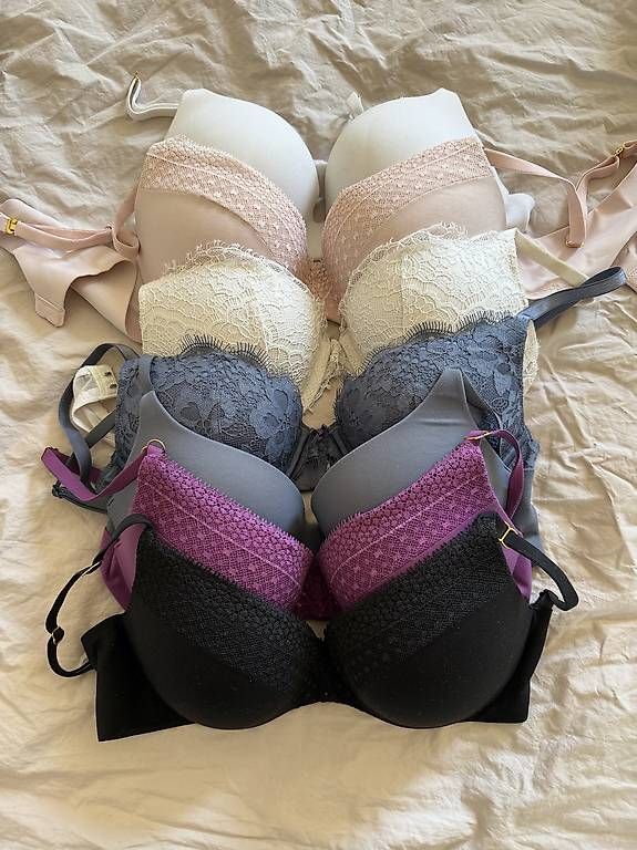 Altra biancheria intima: Victoria's Secret BH's – Usato da Bülach venduto da angelique080882