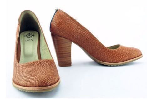 Scarpe da donna: Damen Leder Pumps Grösse 39 – Nuovo e nell'imballaggio originale da Rengg venduto da kindle02 4