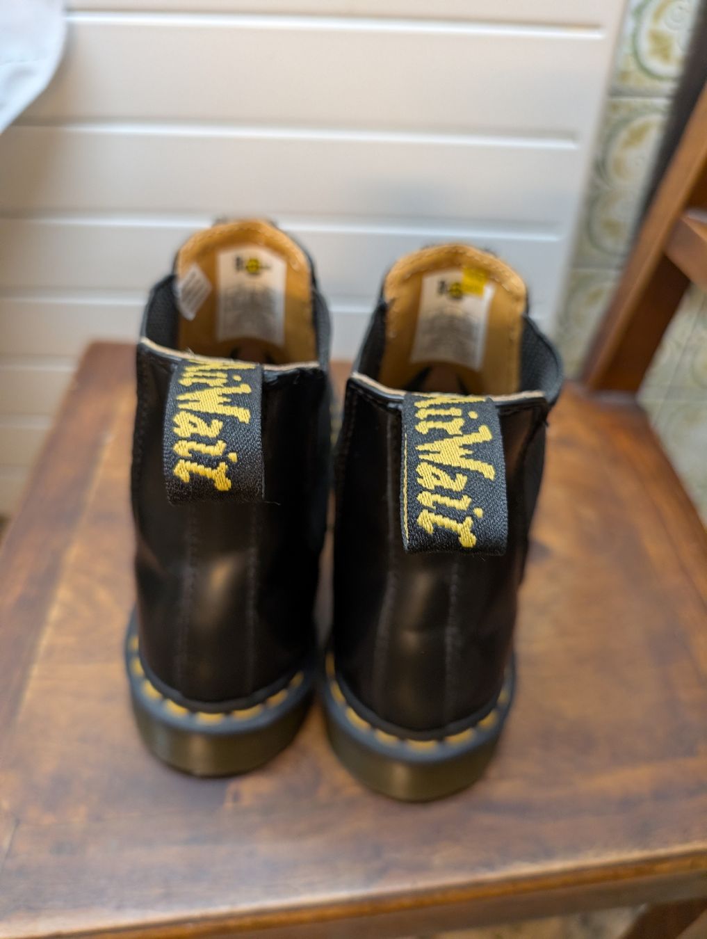 Dr. Martens Scarpe da uomo: Dr Martens Chelsea Boots Black Leather Size 40  – Usato da Ottenbach venduto da nay_2kx2 2