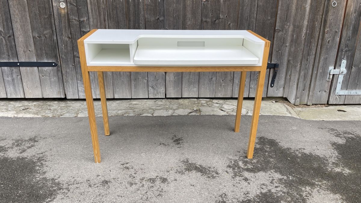 Scrivanie: Schreibtisch Ikea – Usato da Ottikon venduto da nik_k78b