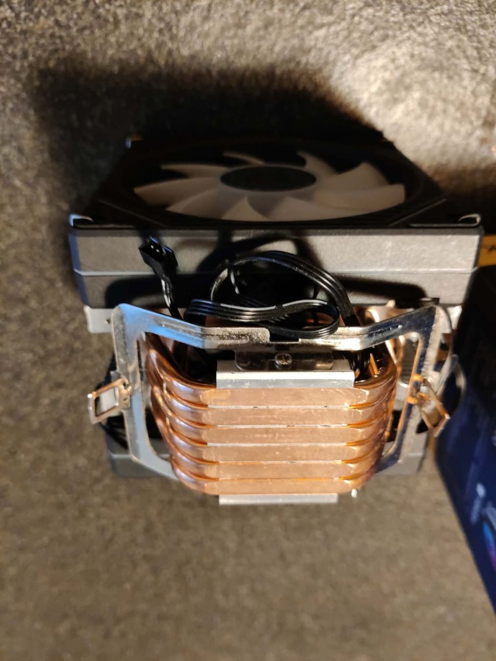Composants électroniques: 220W Intel-AMD RGB CPU Cooler – D'occasion à Genève par Rally022 3