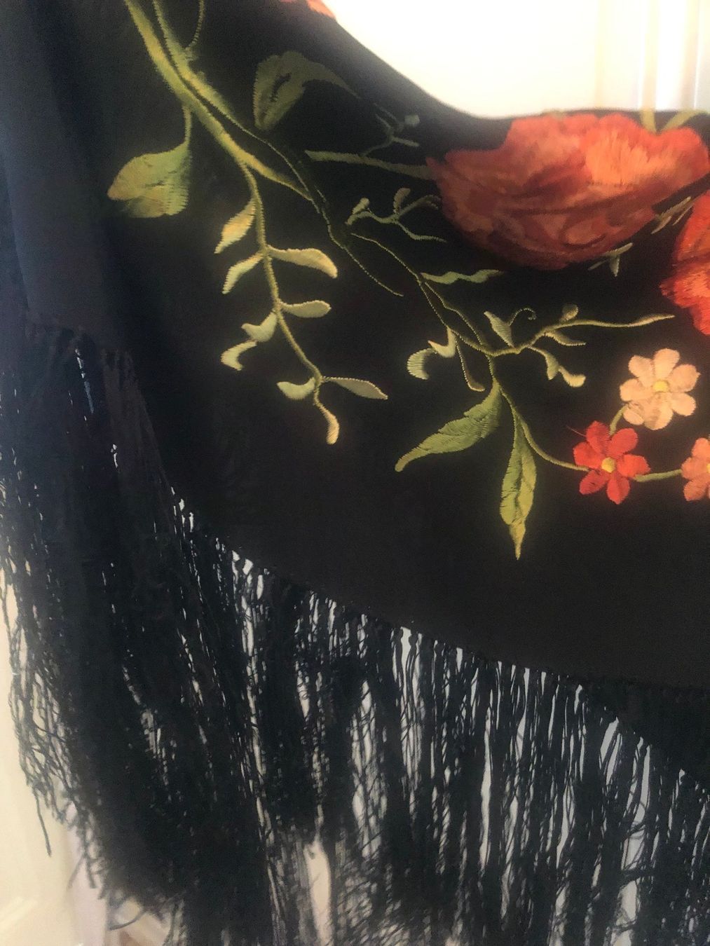 Foulard & Sciarpe: Châle en soie Brodé – Usato da Genève venduto da san_lb79 2