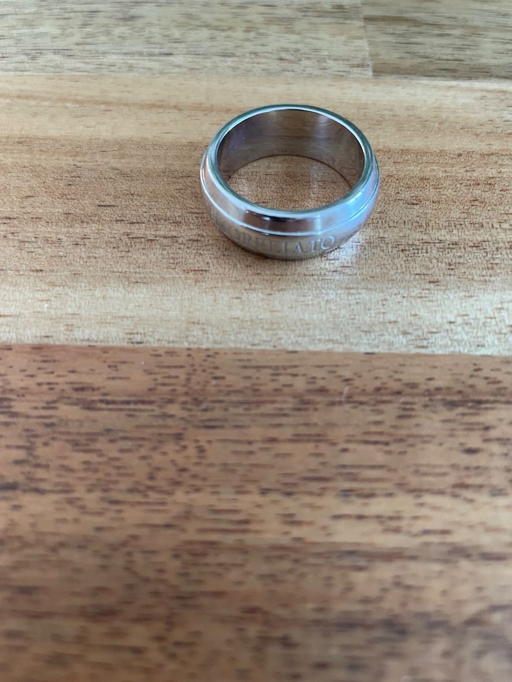 Anelli: Schöner Ring – Usato da Luzern venduto da Raffa11 1