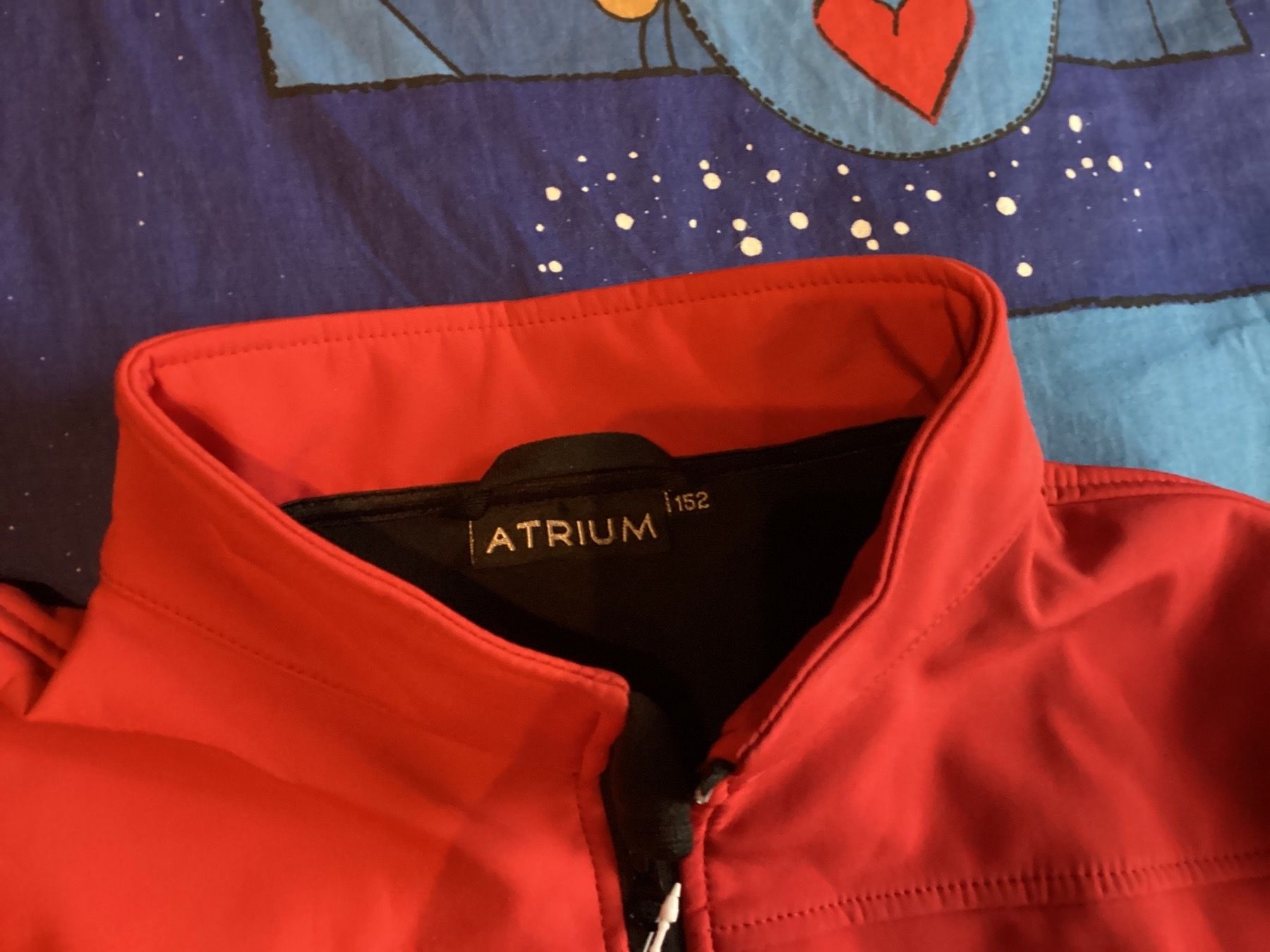 Giacche: Rote Softshelljacke Atrium Gr. 152 – Nuovo (secondo la descrizione) da lyss venduto da Dsll 1