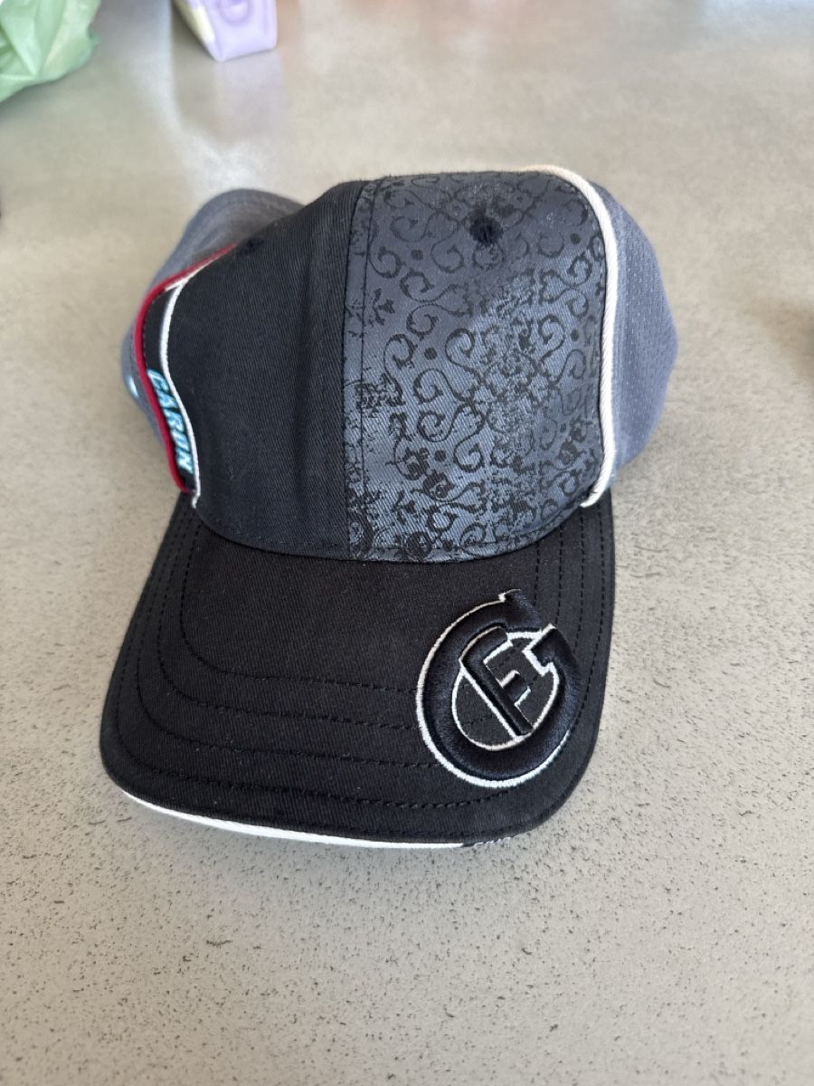 Chapeaux, bonnets & casquettes: Casquette Gottéron #35 Caron – D'occasion à Cressier FR par M-I-M