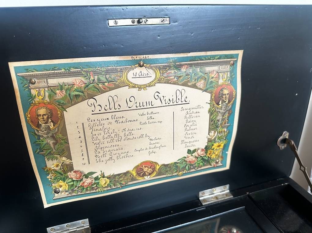 Carillon: Schweizer Walzenspieldose mit Glocken und Trommeln – Usato da Zürich venduto da cos_2bsd 2