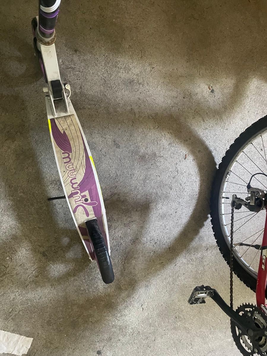 Veicoli per bambini: Kick scooter aluminium purple used – Usato da Ostermundigen venduto da kha_q5zx 2