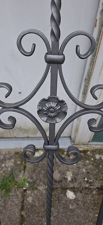 Griglie e Inferriate: Fenster gitter – Usato da Kallnach venduto da Xx219 2