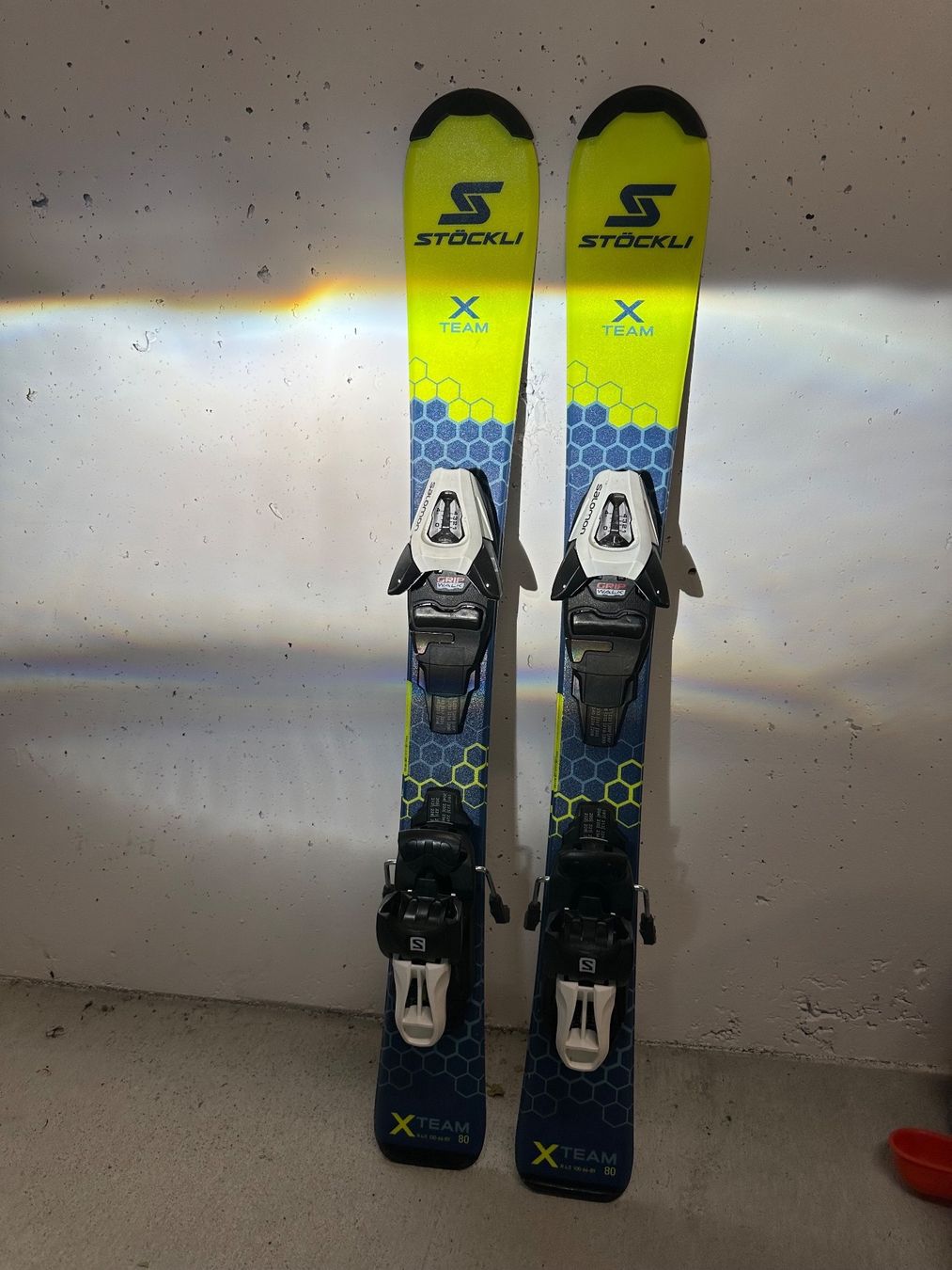 Stöckli Sci: Ski/Stöcke/Bindung – Usato da Rickenbach b. Wil venduto da iah_pg6d
