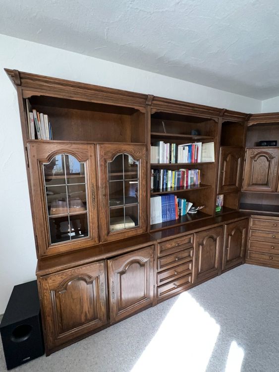 rustikale, massive Wohnwand Eiche (Gebraucht) in Sursee für CHF 850 ...