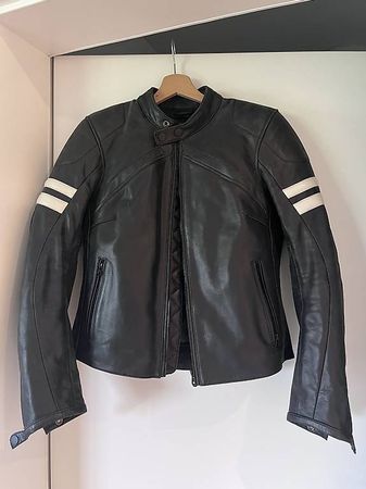 Ledermotorradjacke von Revit Frauen Gr. 40