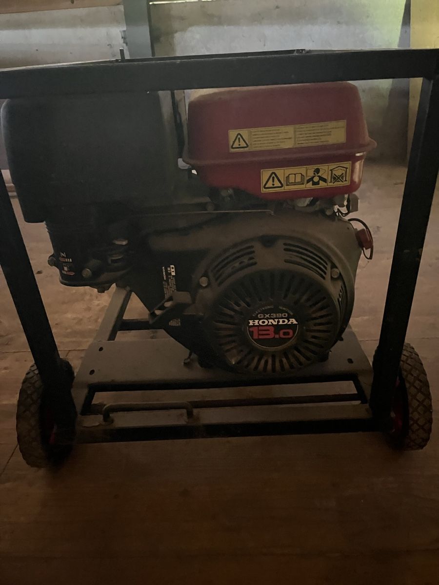 Honda Generatori di corrente: Generator  – Difettoso da Lyssach venduto da schischiu 1