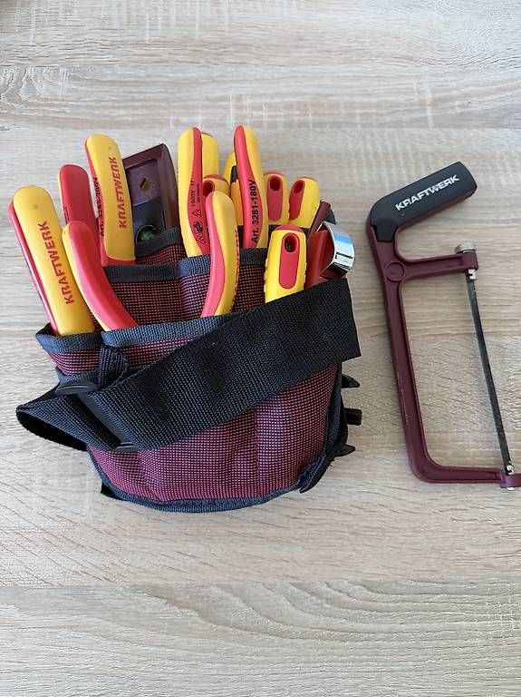 Alle Werkzeuge: Elektriker Handwerkzeug – Gebraucht aus Huttwil von Userabcde
