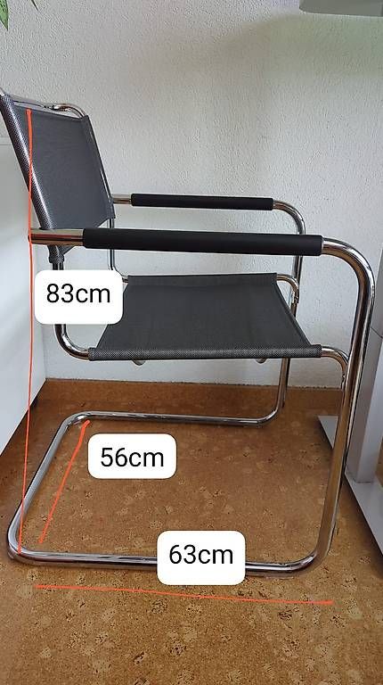 Thonet Stühle: Thonet Freischwinger mit Netz- / Textilbespannung – Gebraucht aus Stans von Fabdc