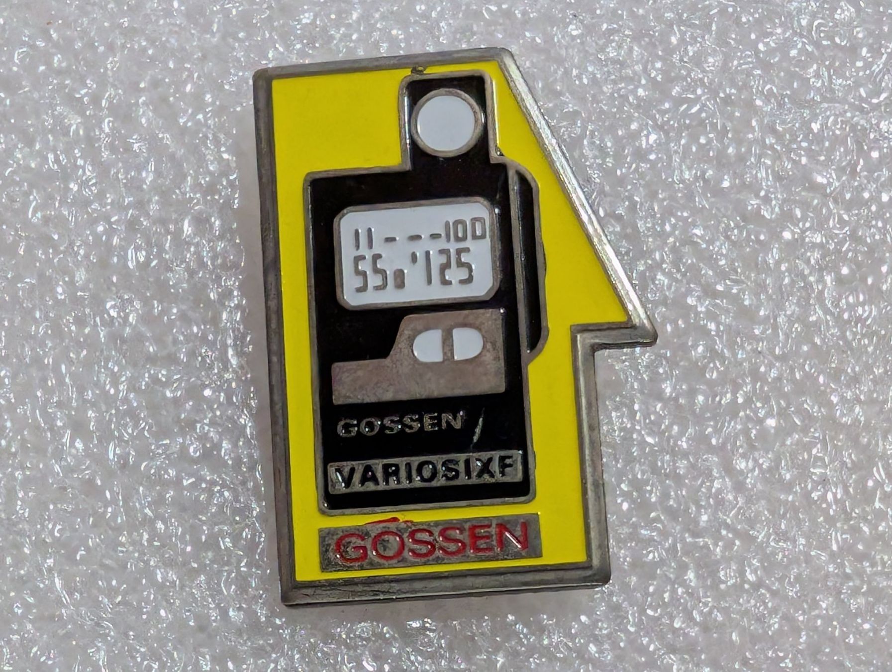 Plaketten & Abzeichen: Ansteckpin 250: Gossen – Gebraucht aus Oppligen von Pin-Fall-Shop