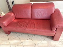 Canapé ROLF BENZ 2 places en cuir rouge – 185 × 95 cm