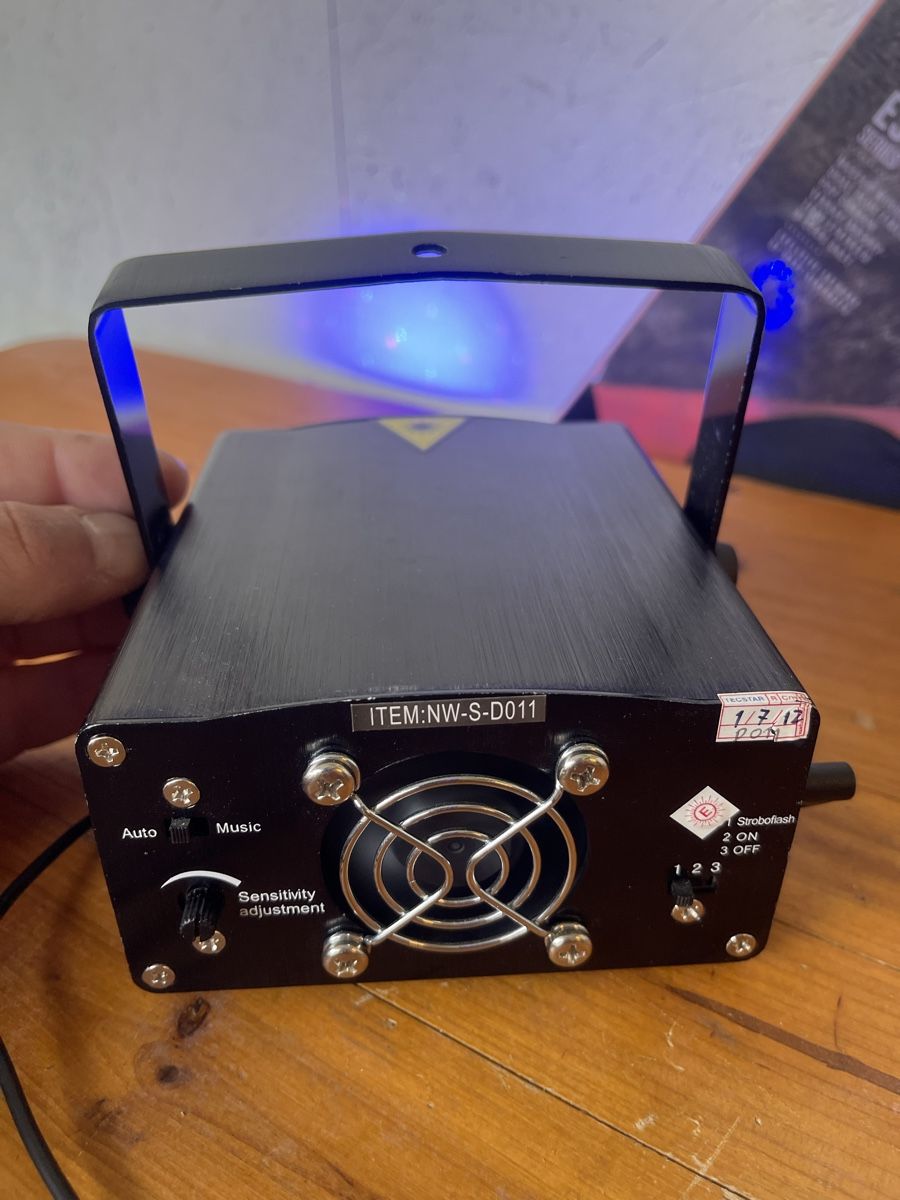 Lampade: Laser Stage Lightning – Usato da Murten venduto da Ski-Outlet 4