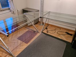 Bürotisch/-mobiliar zu verkaufen