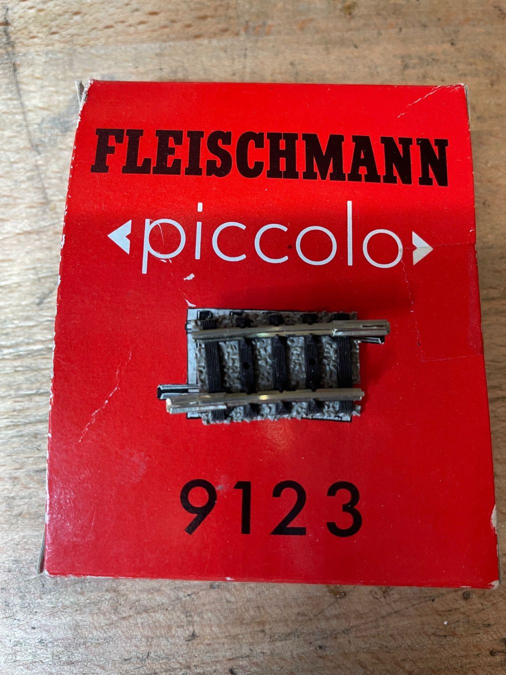 Fleischmann Modellini di ferrovie: Fleischmann 9123 Gleis R1-7.5° – Nuovo e nell'imballaggio originale da Hauterive NE venduto da eriamch