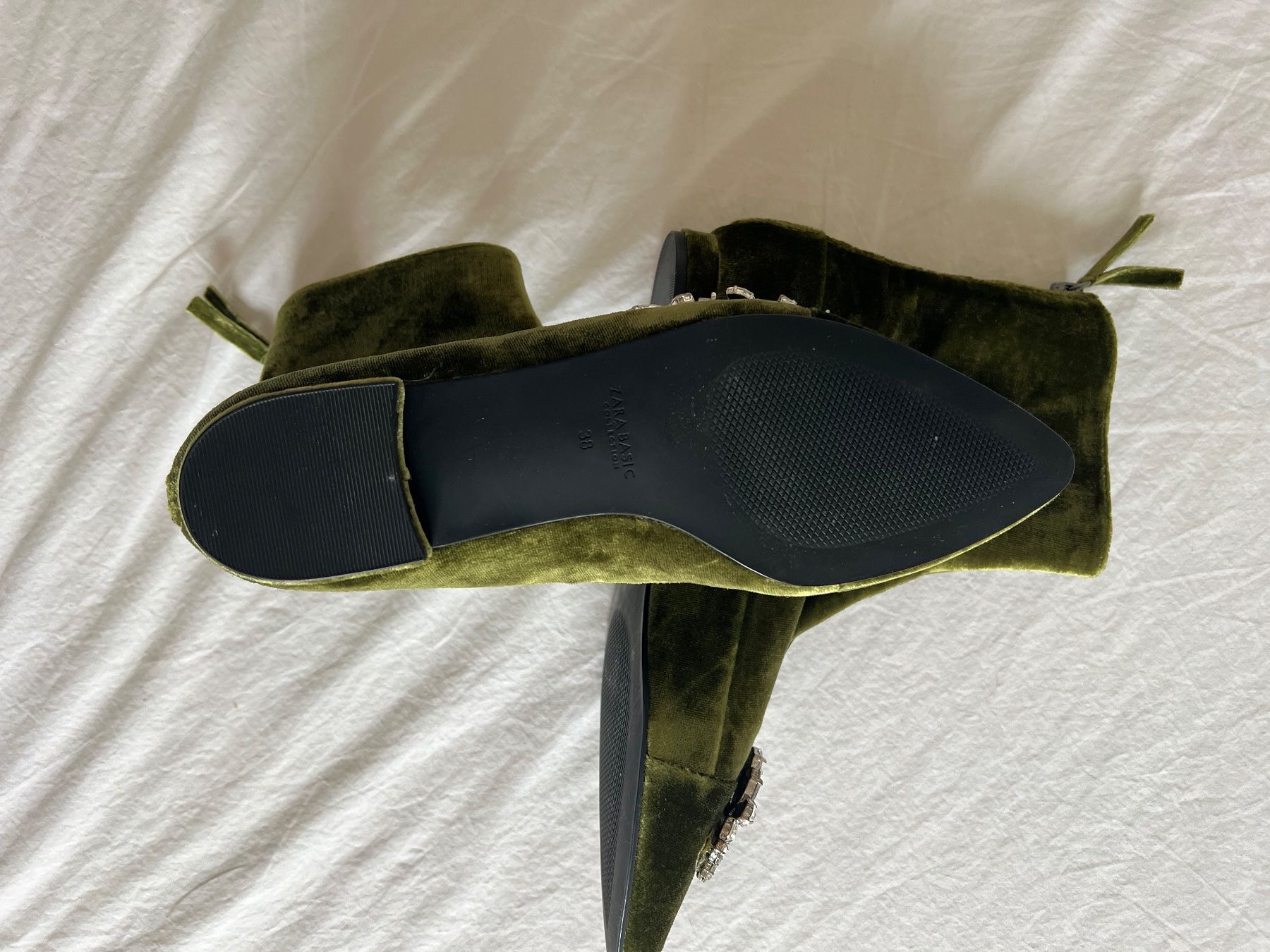 Zara Damenschuhe: Bottines en velours Zara 38 – Neu (gemäss Beschreibung) aus Neuchâtel von Thesebootsaremadeforwalking 2