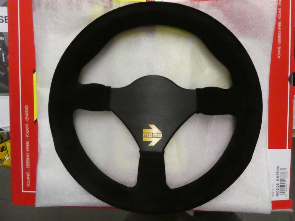 Tutti pezzi di ricambio auto: Momo Wildleder Sportlenkrad Modell MOD.2 – Nuovo e nell'imballaggio originale da Moers venduto da BMS-Racing