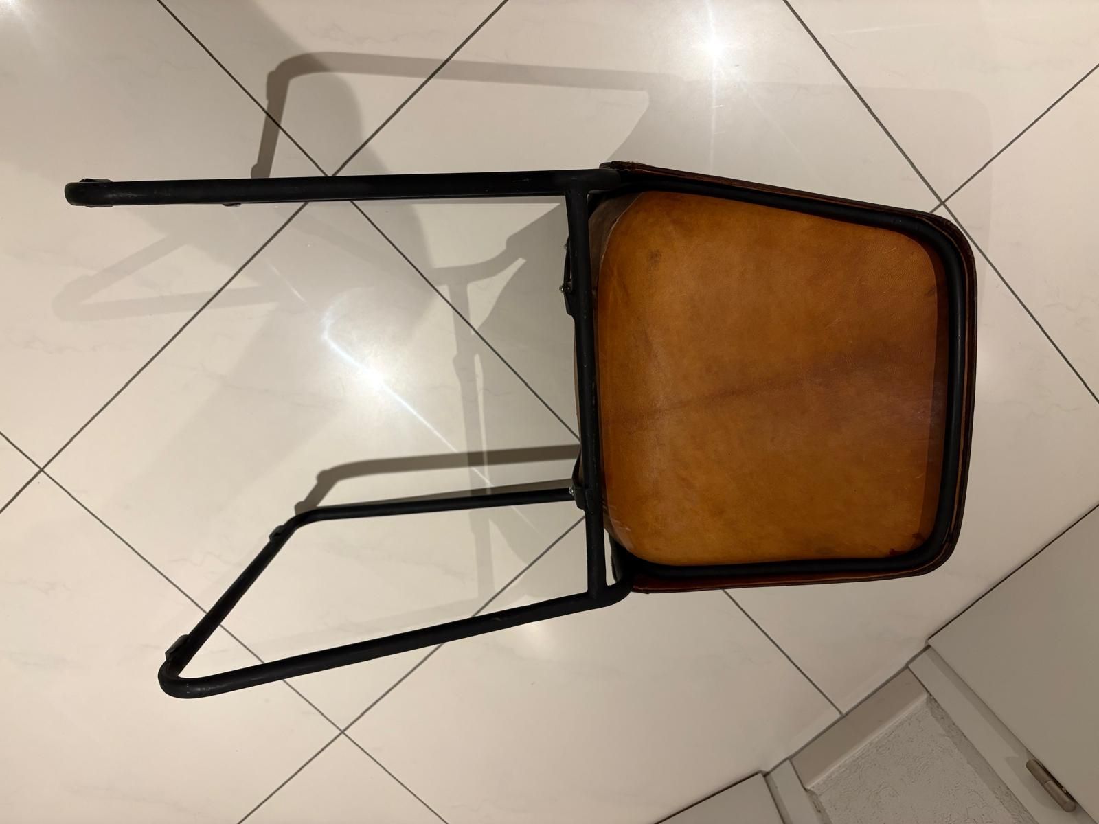 Chaises: 4Stk Mutoni-Stühle  – D'occasion à Küttigen par DanielM018 4