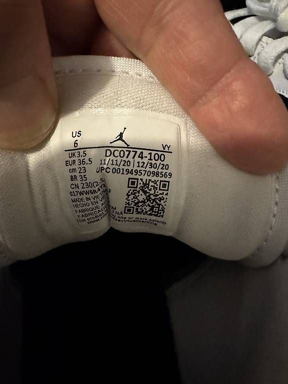 Scarpe da uomo: Nike air jordan  1 low panda  – Usato da Basel venduto da Geboten 4