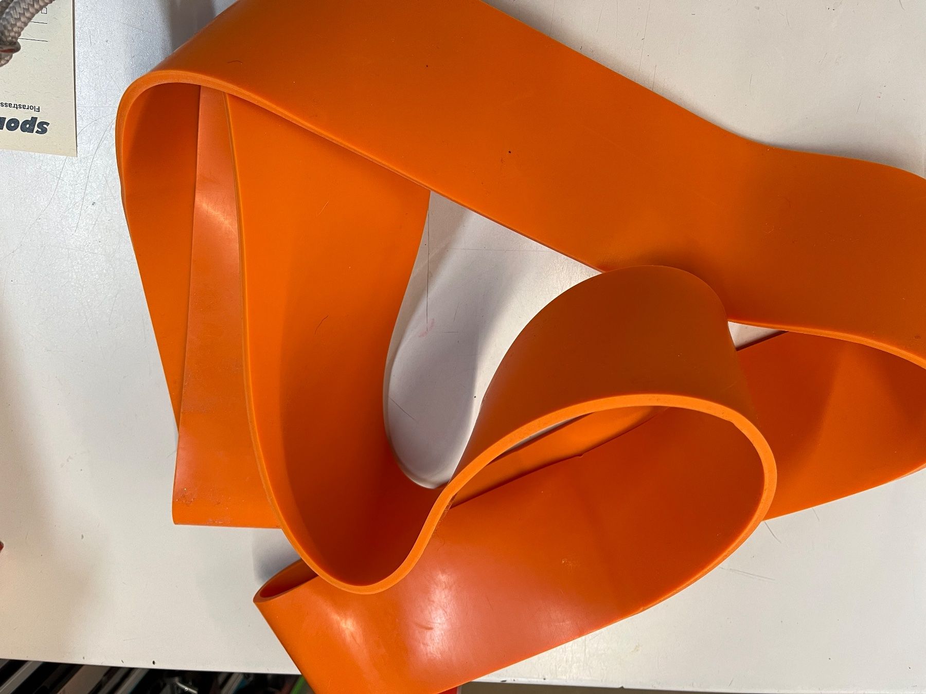 Altro in Bricolage: elastisches super starkes Trainings-Widerstandsband, orange – Nuovo e nell'imballaggio originale da Adliswil venduto da vette56 2