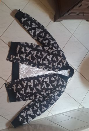 Schwarze Bomberjacke mit chicago bulls logos  – Grösse m