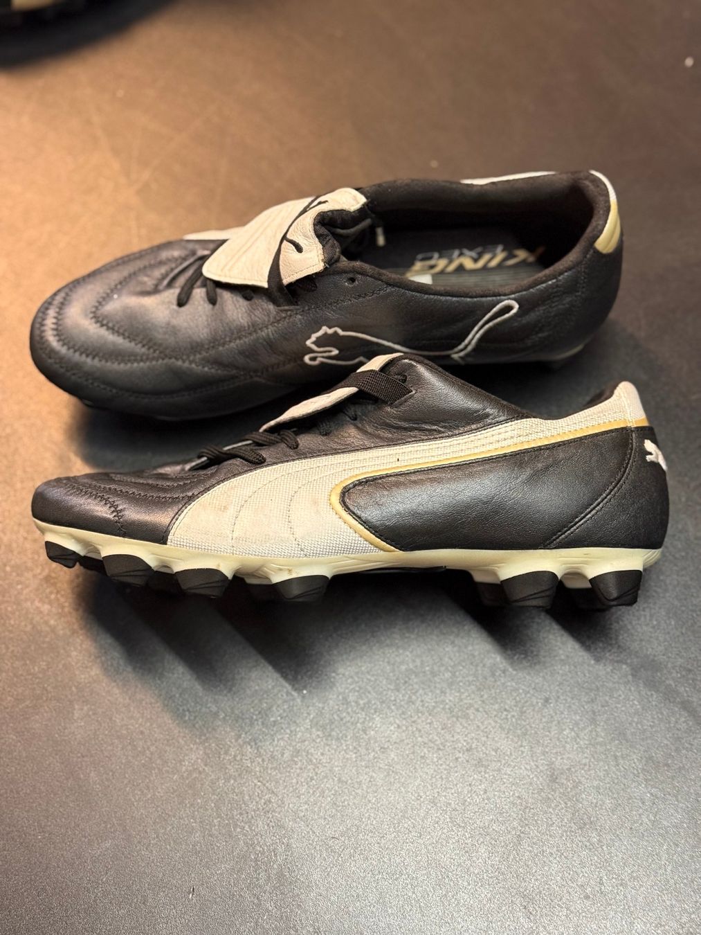 Puma Scarpe da uomo: Puma King Pro Leder Neu – Nuovo (secondo la descrizione) da Thusis venduto da Strimer0 1