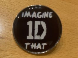 One Direction Pin Anstecker Punk Metal Rock Band