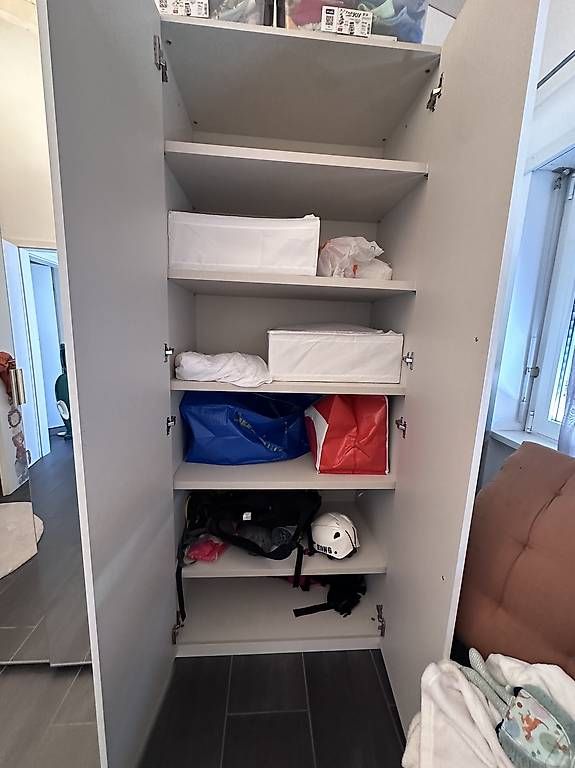 Armadietti a specchio: Vendo bell'armadio con specchio  – Usato da Pregassona venduto da penny_lane_12 3