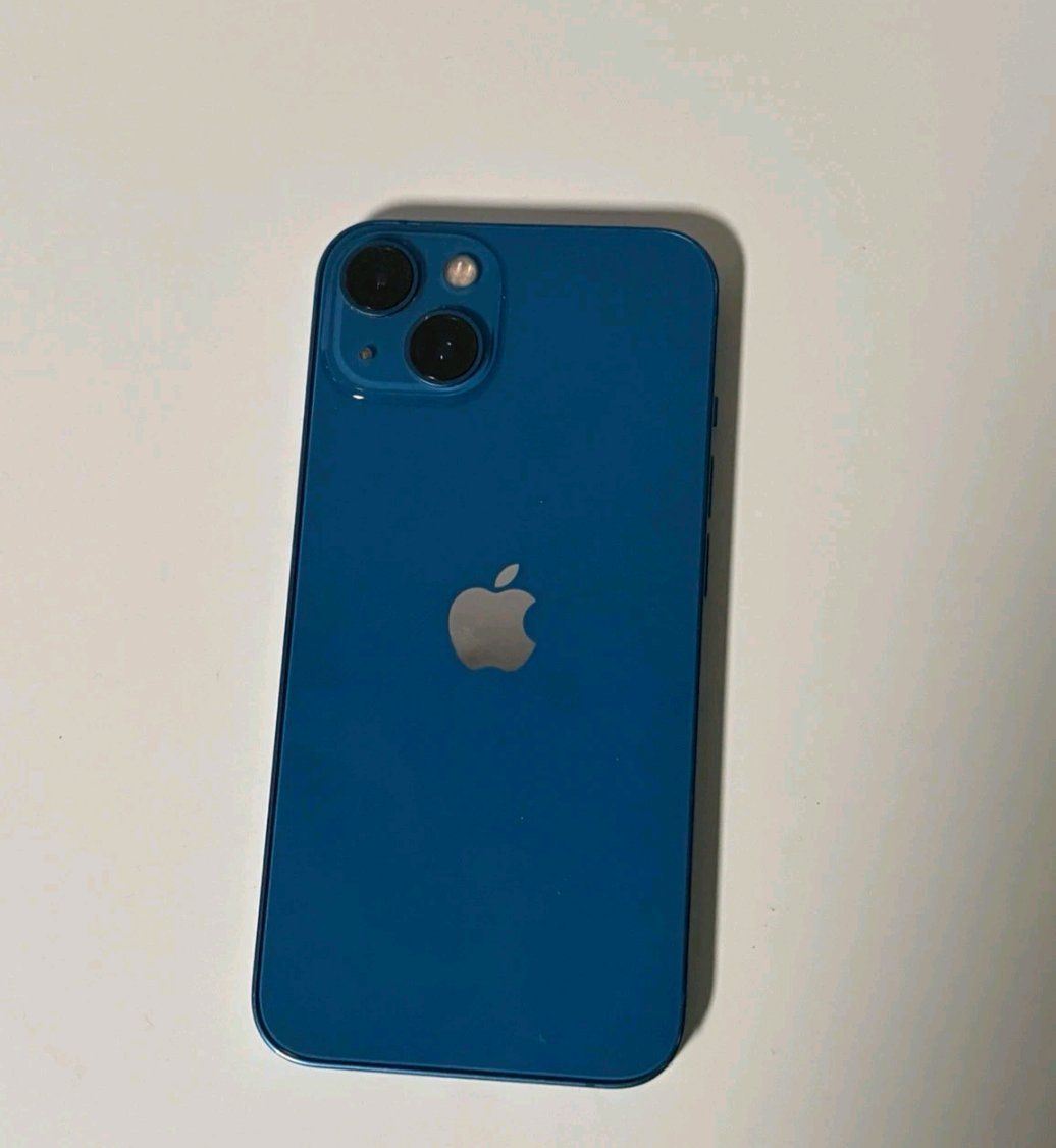 Apple Handys / Smartphones: iPhone 13 (256GB) Akku 98% – Gebraucht aus Luzern von Waince786 1