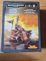 Warhammer 40K – Space Marine Chaplain on Bike