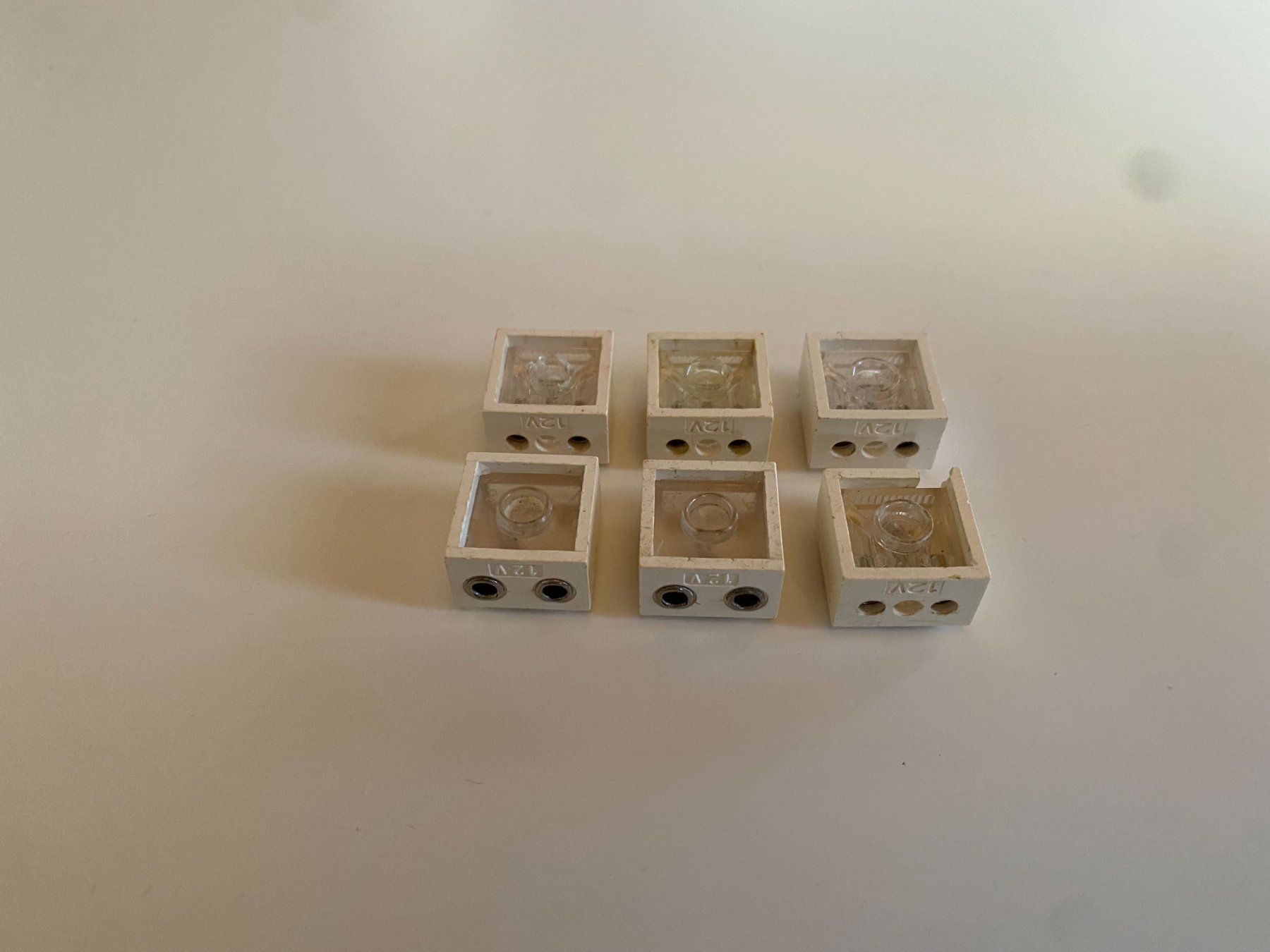 Lego Jouets: LEGO - 6 - EISENBAHN - 12 VOLT - LICHTSTEINE – D'occasion à Gelterkinden par ajdt4