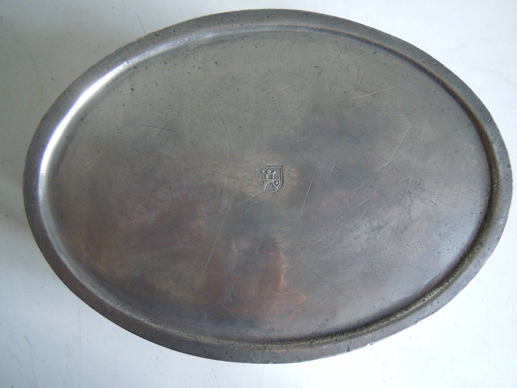 Tutte le decorazioni: Zinngefäss Oval 23 cm Breit – Usato da Luzern venduto da Baumli1 7