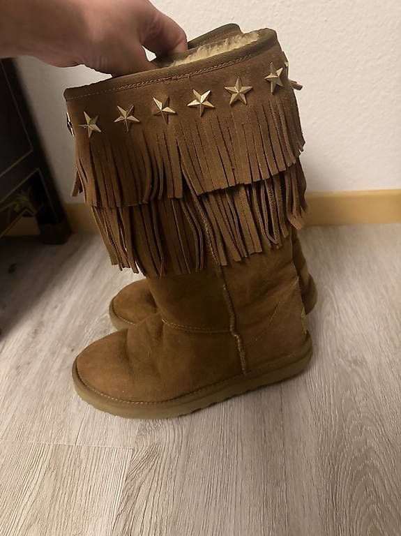 Damenschuhe: UGG Boots Jimmy Choo – Gebraucht aus Kreuzlingen von ami_6mbf