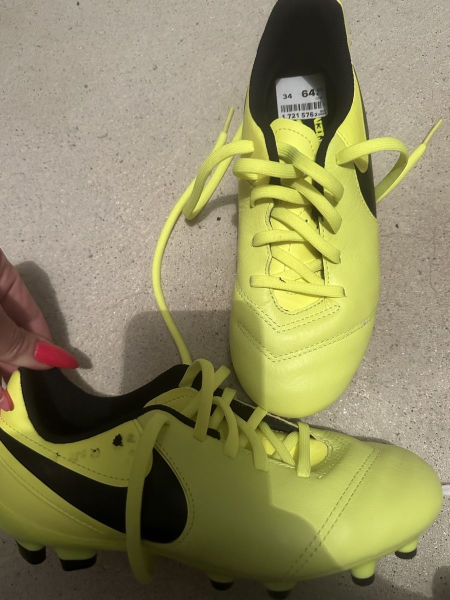 Nike Schuhe für Jungen: fussballschuhe von nike – Neu und originalverpackt aus Wetzikon ZH von Sammer79 2