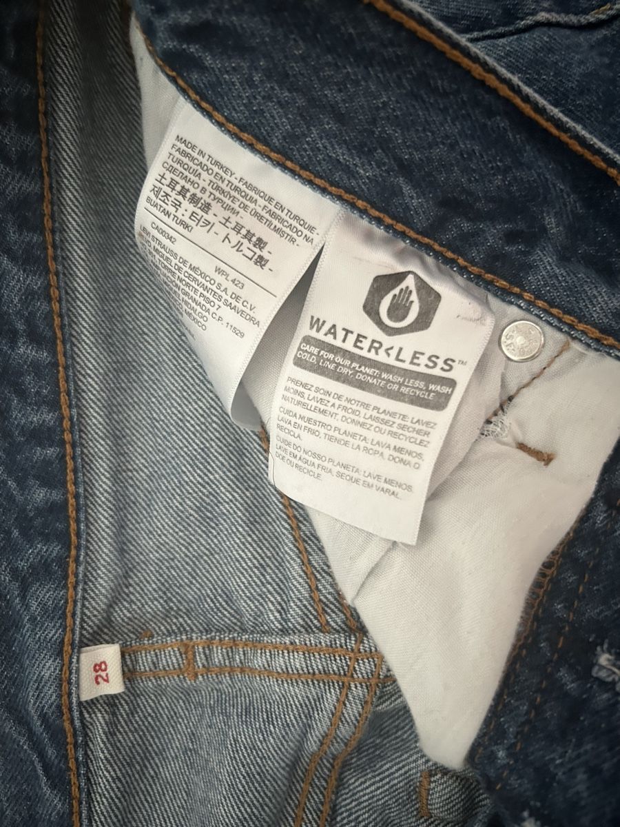Levi's Jupes: Jeansmini mit Fransen – D'occasion à zürich par N2424 3