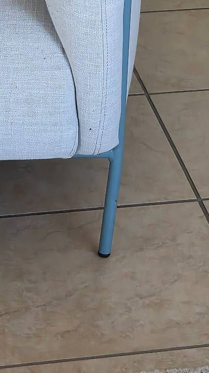 La Redoute Poltrone: Fauteuil tissu gris perle et structure métal – Usato da Genève venduto da cel_9ypg 4