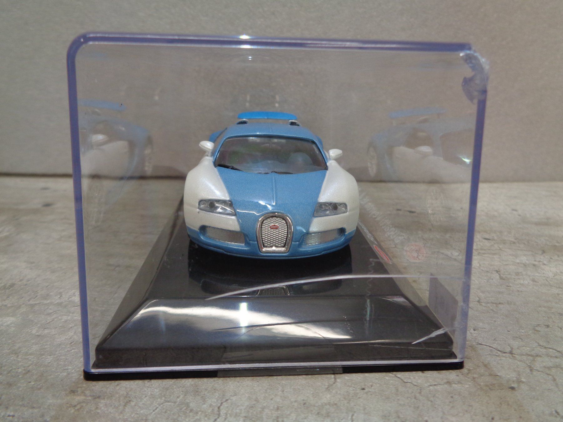 Bugatti Modellini d'auto: Altaya 1:43 Bugatti Veyron 16.4 2005 – Nuovo e nell'imballaggio originale da Reconvilier venduto da rallycar 1