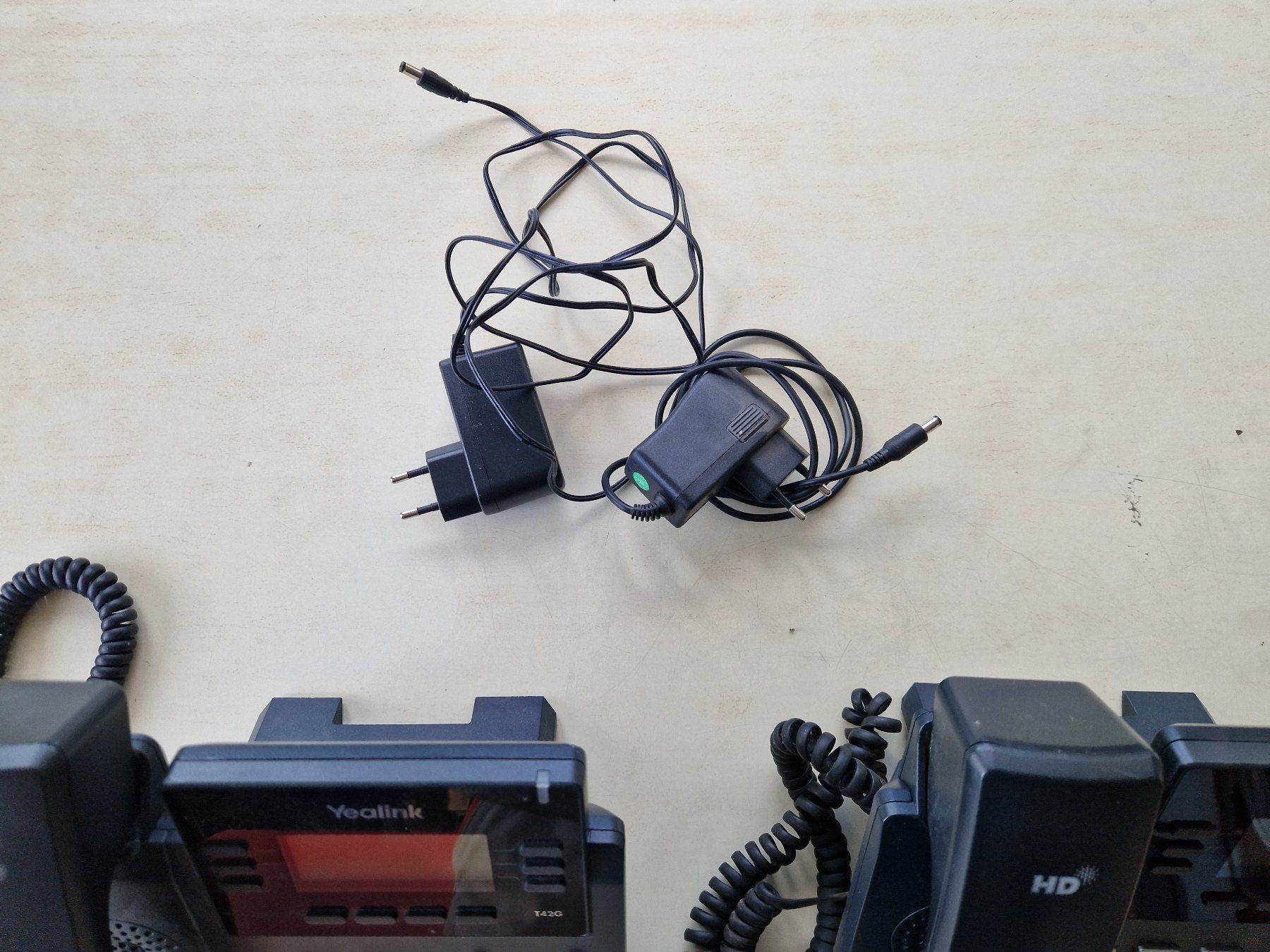 Yealink Telefone: zwei Telefone Yealink T42G – Gebraucht aus Gampelen von Schmidi887 1