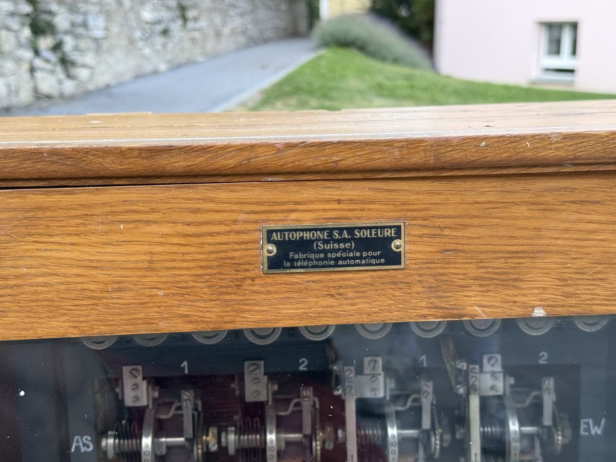 Telefone: Centrale téléphonique AUTOPHON Soleure vers 1940 – Gebraucht aus Sierre von OCNL 2