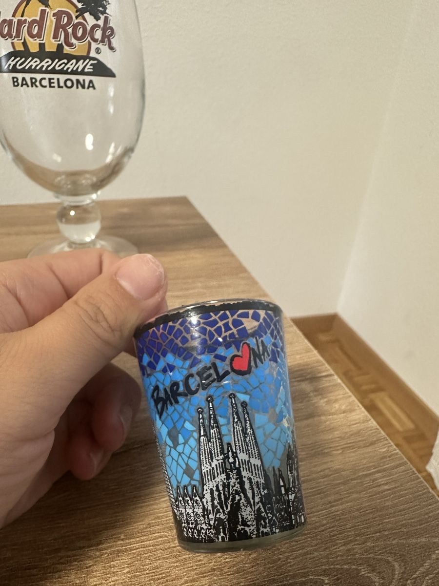 Hard Rock Cafe Bicchieri: Hard Rock Hurricane Glas + Schnapsglas Barcelona – Nuovo (secondo la descrizione) da Brüttisellen venduto da naz_5wdh 1