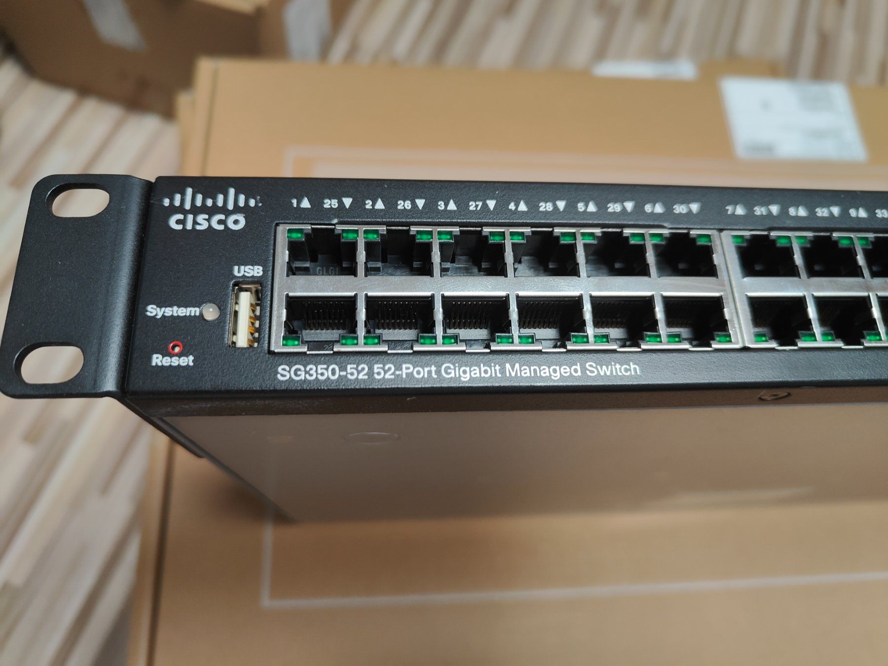 Cisco Hubs & Switches: cisco Switch SG350-52   52-Port Gigabit Managed Switch – Gebraucht aus Uster von Ct2914 2