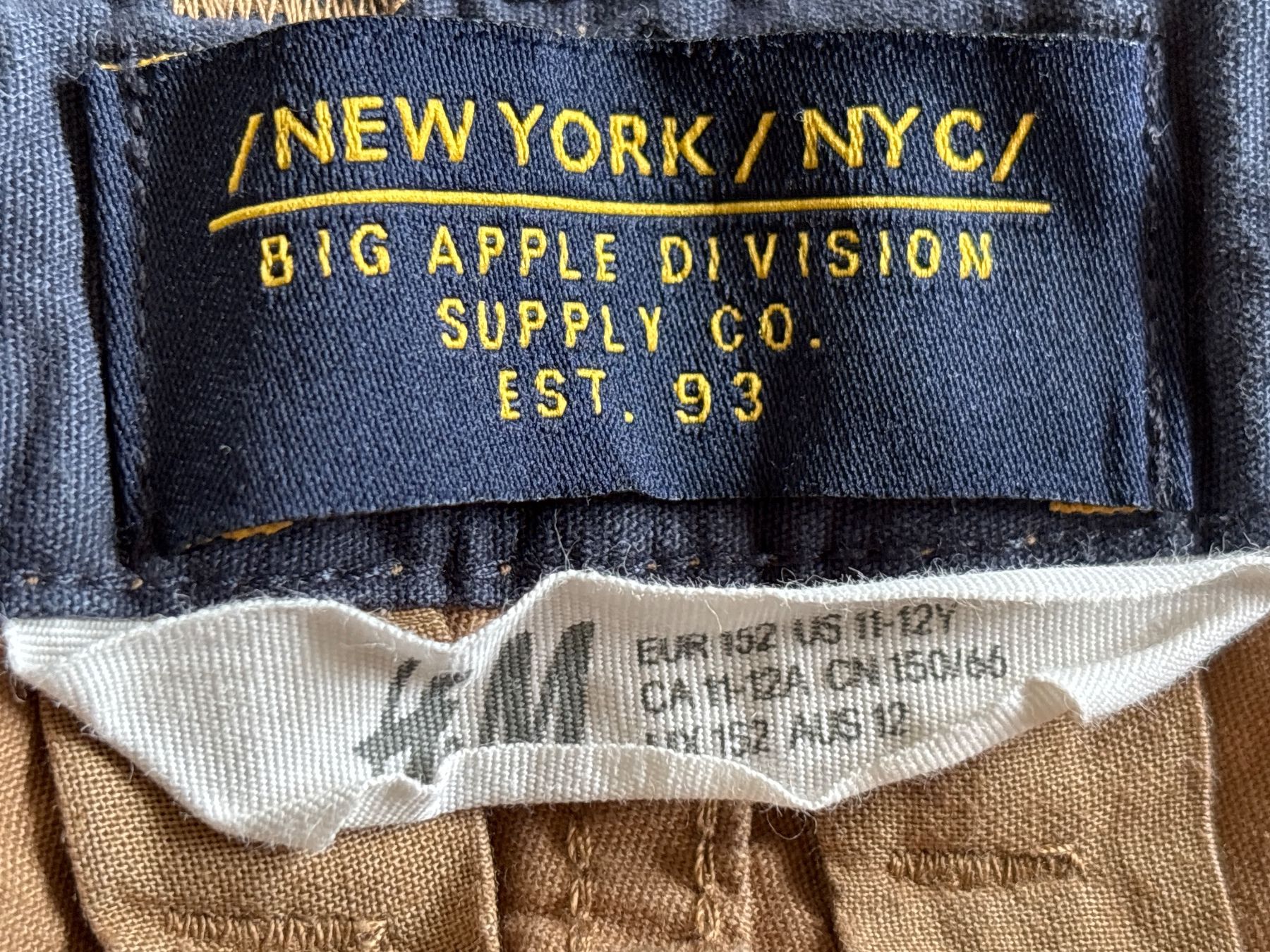 H&M Lotti & Set di vestiti: 2 Shorts Gr. 152 SOFORTKAUF – Usato da Genève venduto da Livsonman 2
